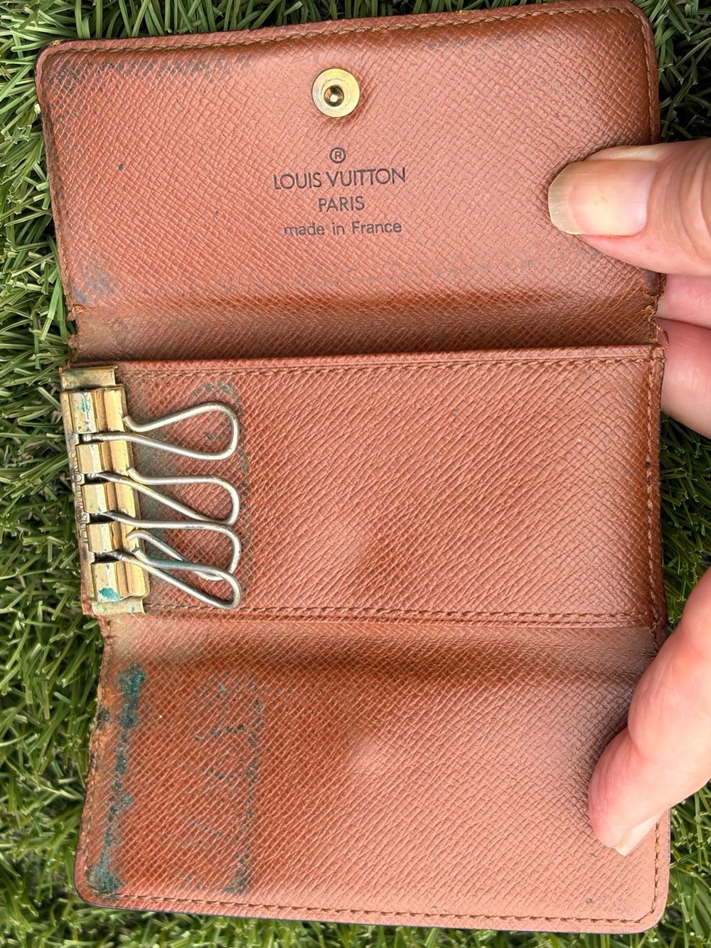 Louis Vuitton Monogram KeyCase 2000 France Datecode Authentic - Picture 7 of 9